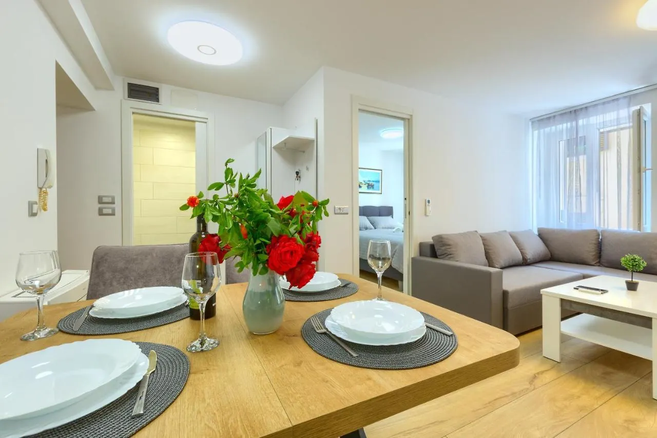 Apartment Tale - Brand New Apartment In Pula'S Old Town, With Free Netflix And Wi-Fi Croácia