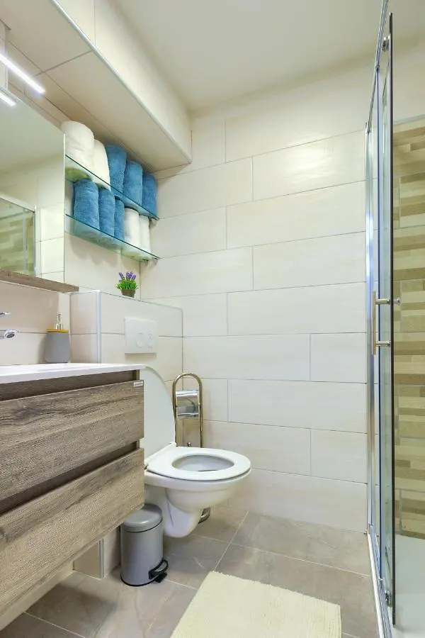 Apartment Tale - Brand New Apartment In Pula'S Old Town, With Free Netflix And Wi-Fi Croácia