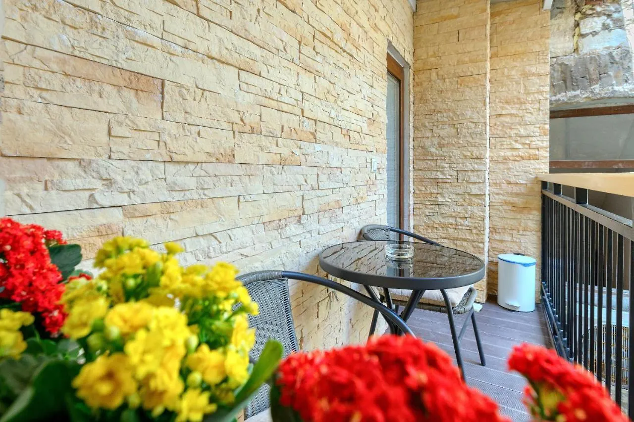 Apartment Tale - Brand New Apartment In Pula'S Old Town, With Free Netflix And Wi-Fi Croatia