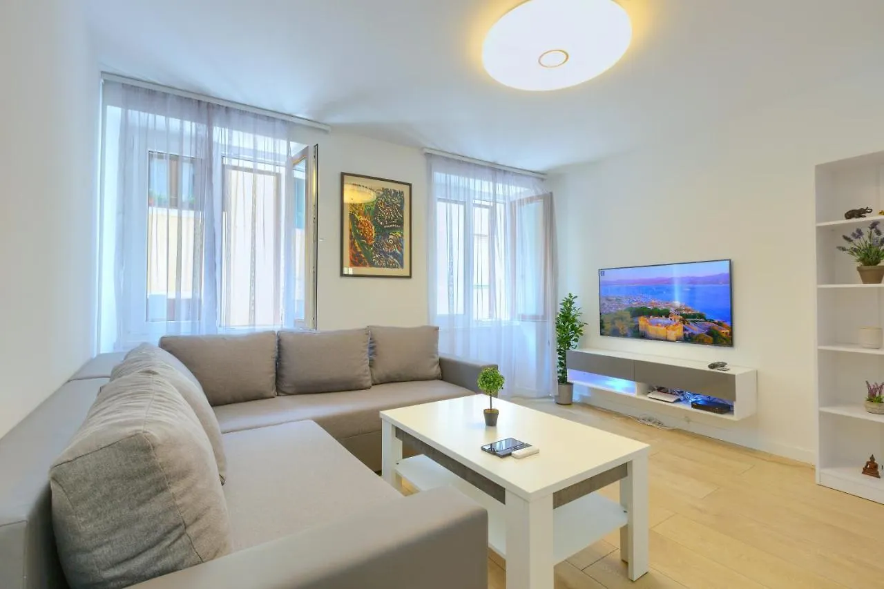 Apartment Tale - Brand New Apartment In Pula'S Old Town, With Free Netflix And Wi-Fi Croatia