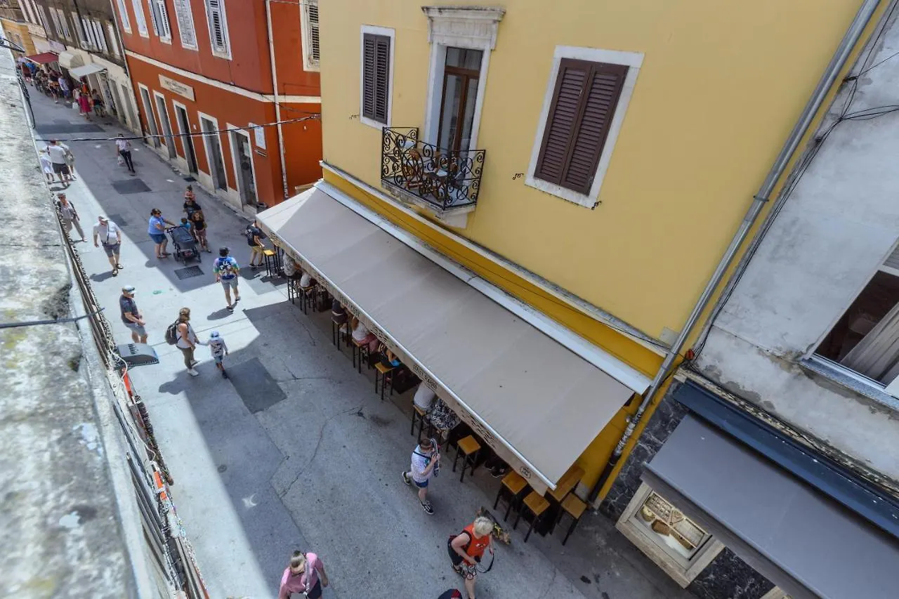 Apartment Tale - Brand New Apartment In Pula'S Old Town, With Free Netflix And Wi-Fi Pula