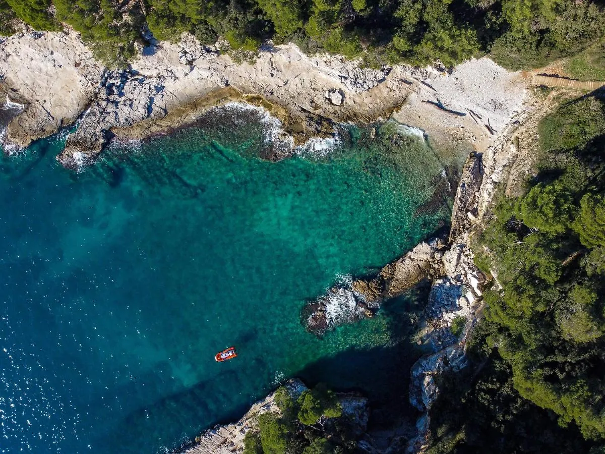 Apartment Tale - Brand New Apartment In Pula'S Old Town, With Free Netflix And Wi-Fi